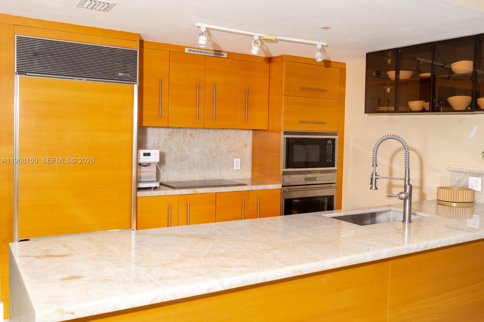 image Icon Brickell I11