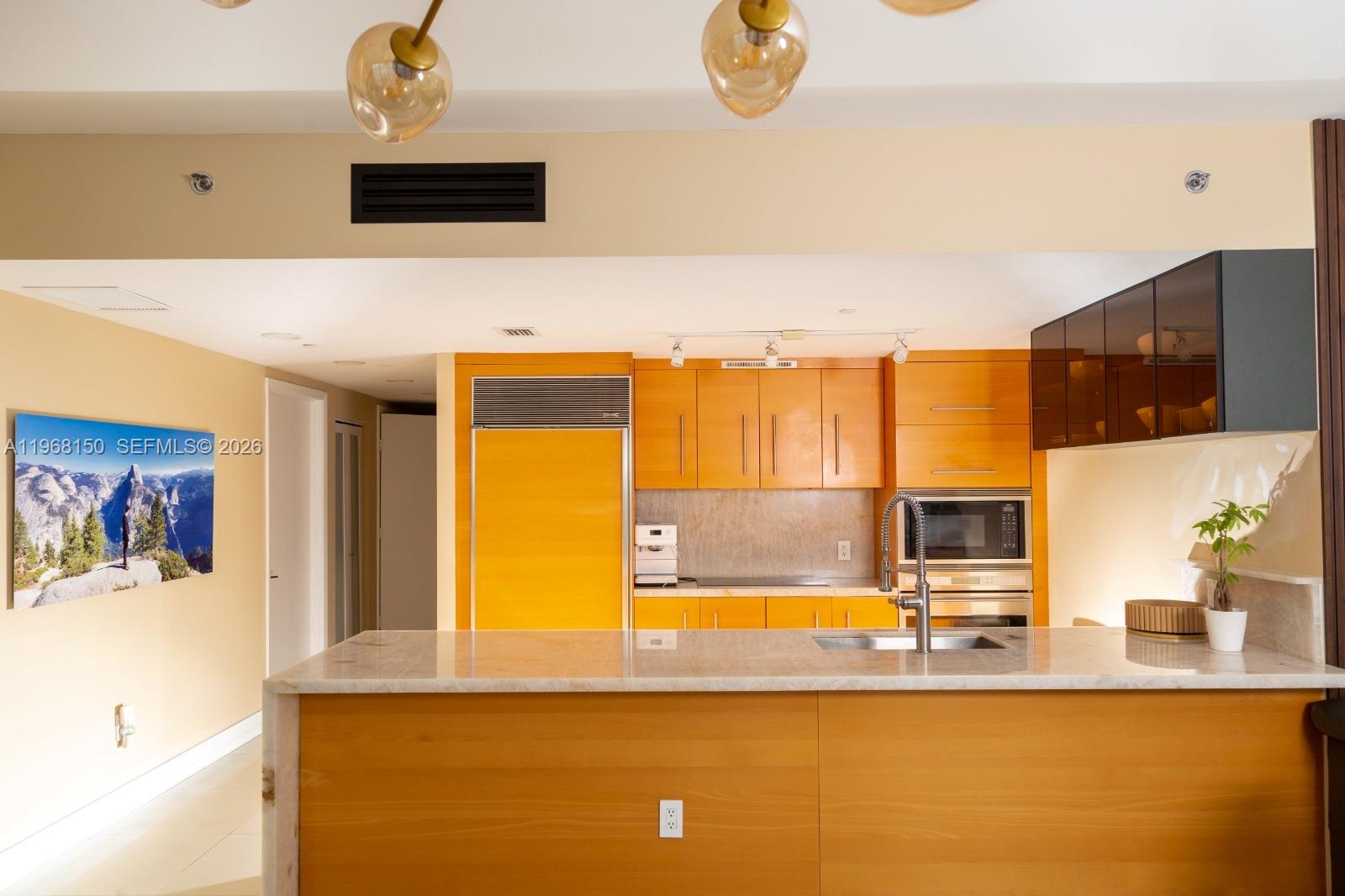 image Icon Brickell I17