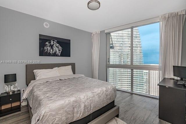 image Icon Brickell I24