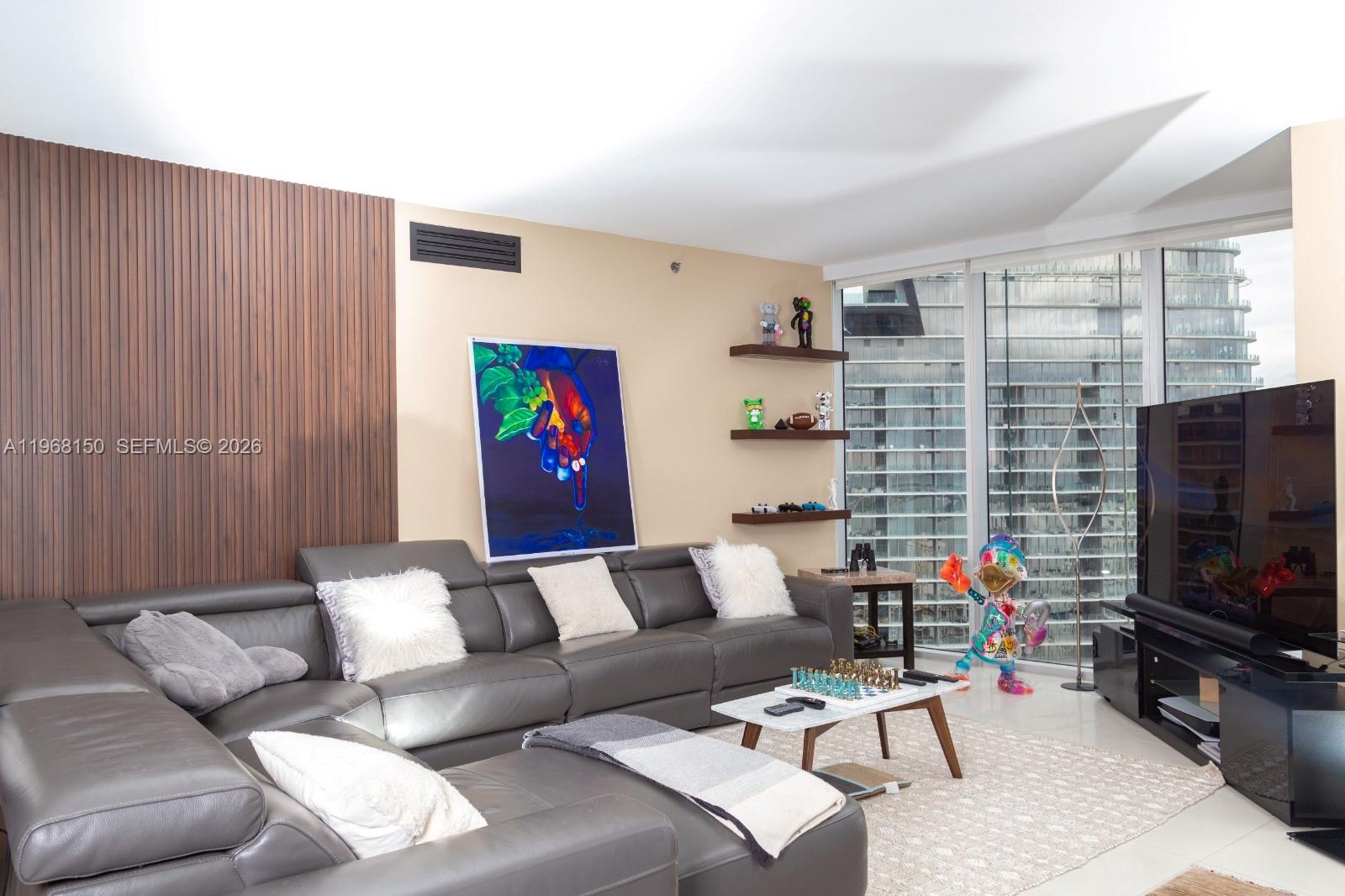 image Icon Brickell I4