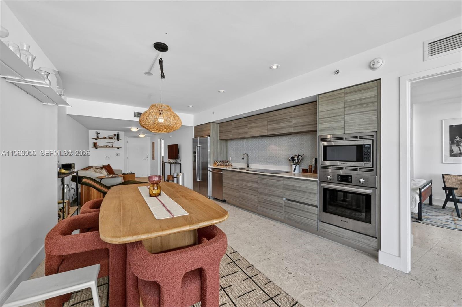 6620 Indian Crk Dr #416 Miami Beach, FL 33141