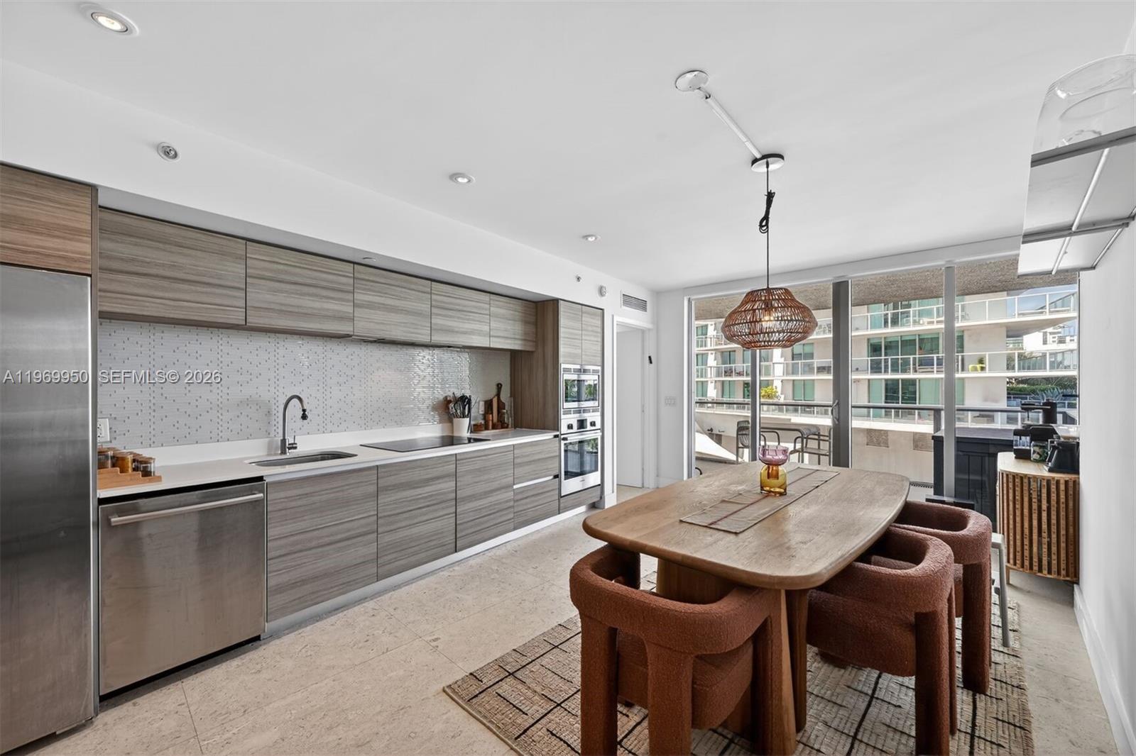 6620 Indian Crk Dr #416 Miami Beach, FL 33141