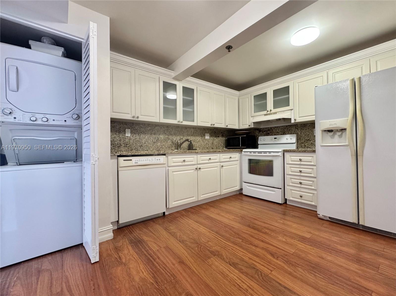 image Winston Towers 60011