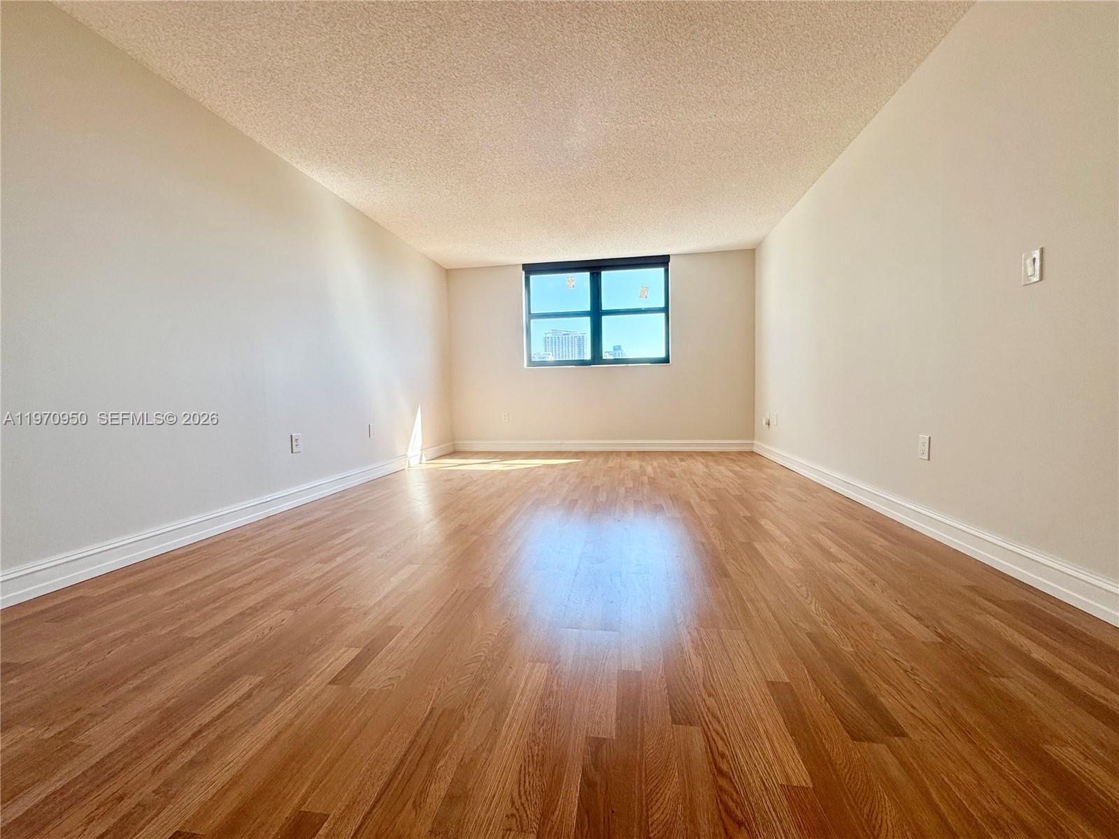 image Winston Towers 60014