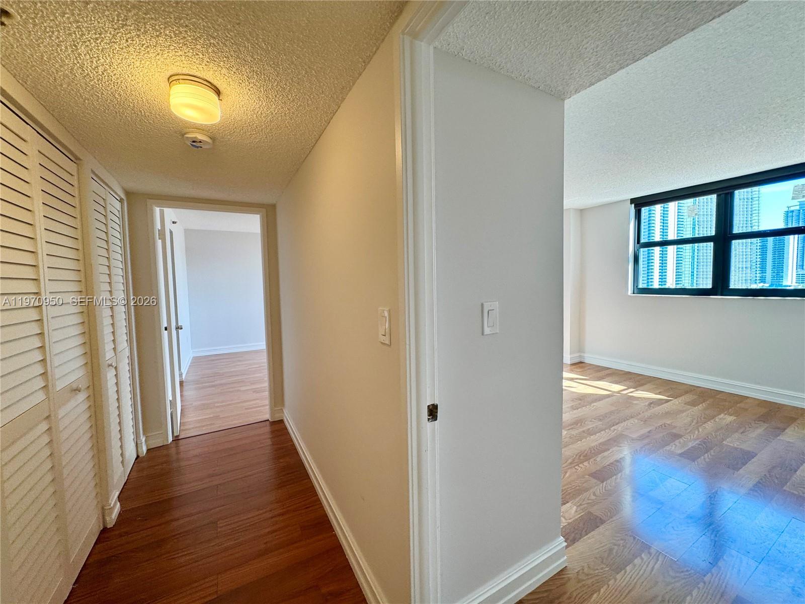 image Winston Towers 60022