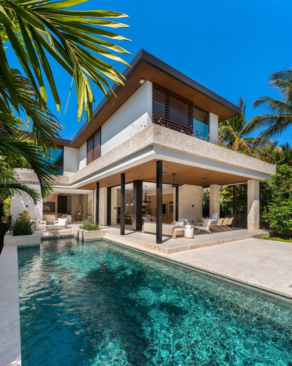 2145 Meridian Ave Miami Beach, FL 33139