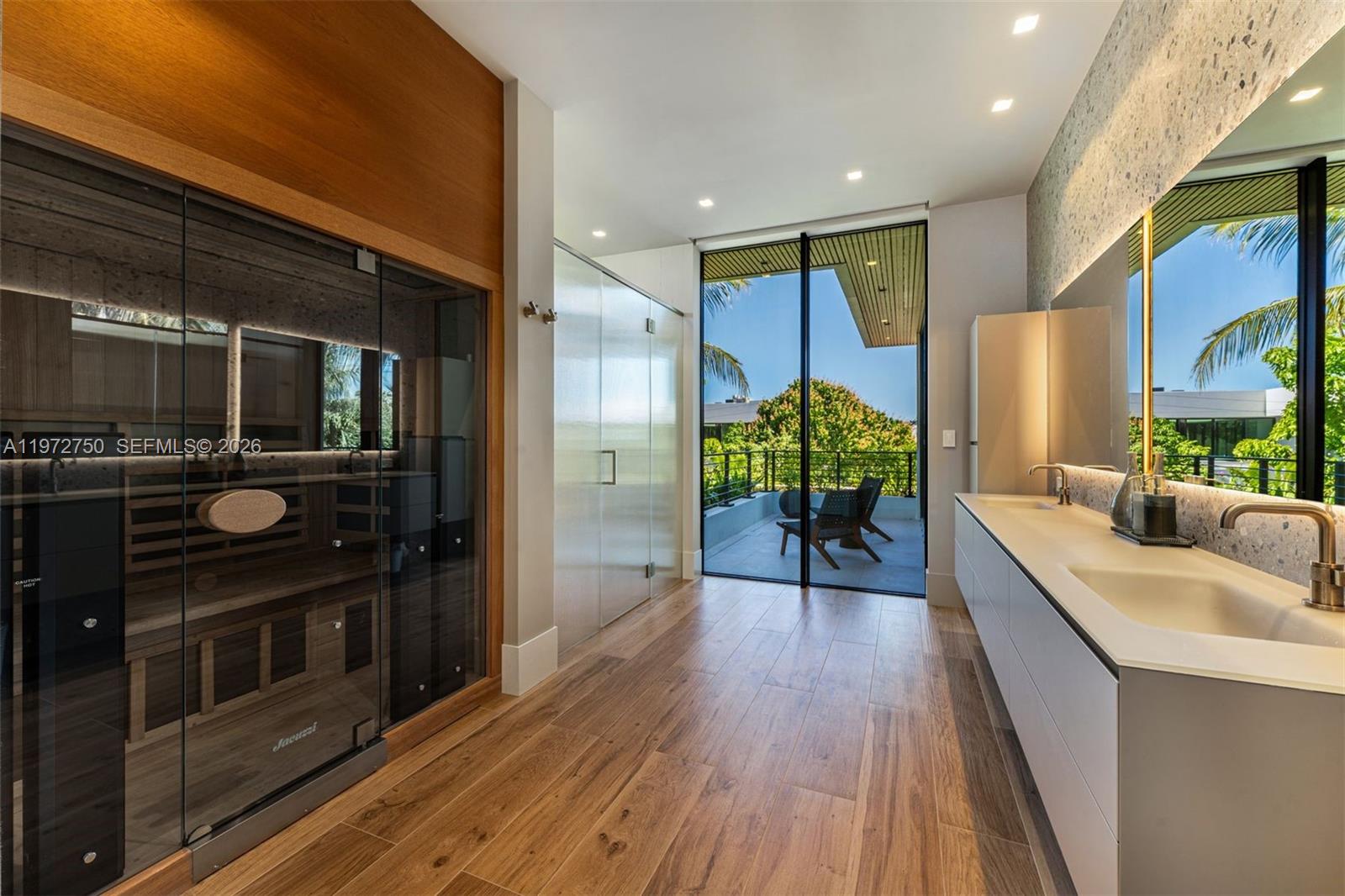 2145 Meridian Ave Miami Beach, FL 33139