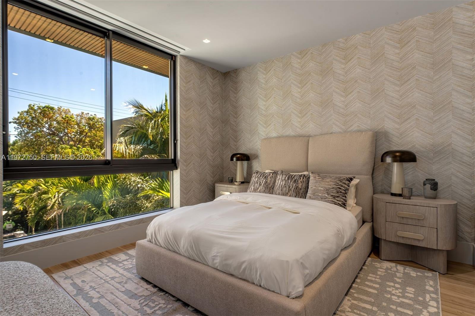 2145 Meridian Ave Miami Beach, FL 33139