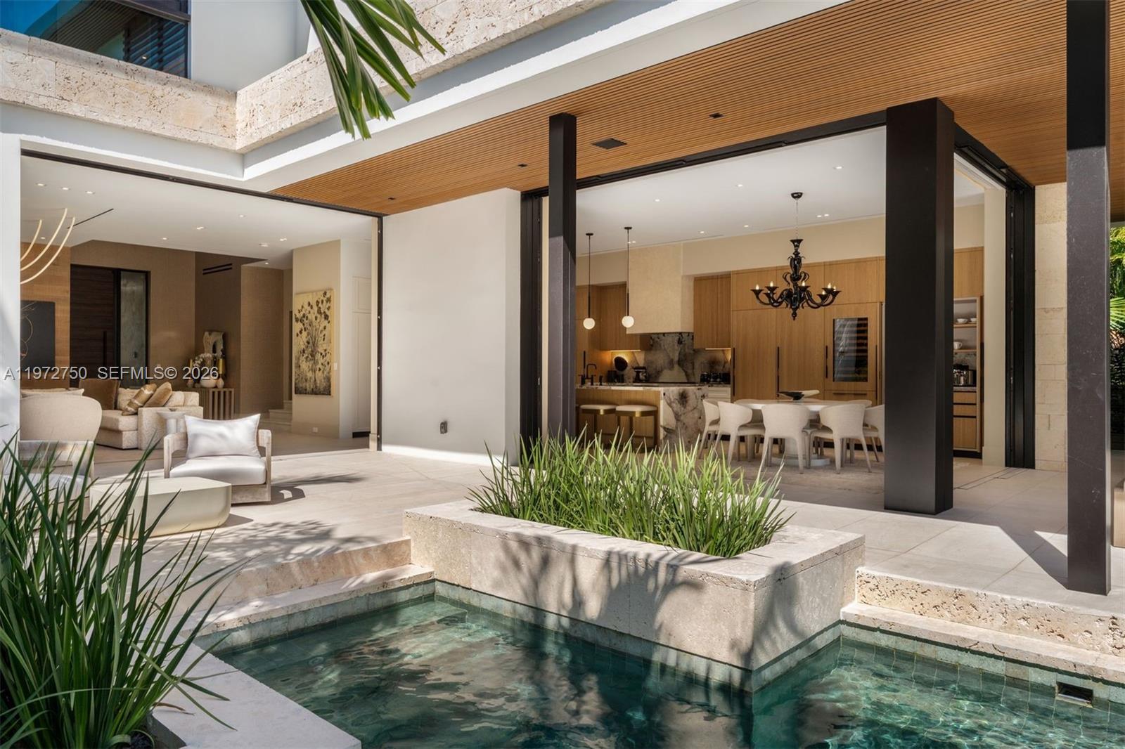 2145 Meridian Ave Miami Beach, FL 33139