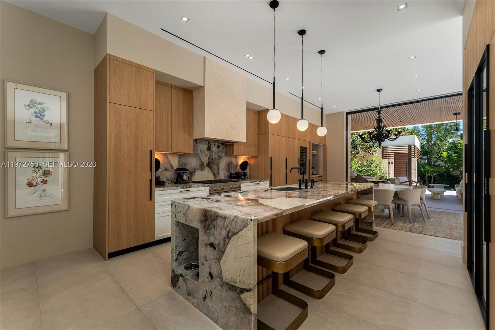 2145 Meridian Ave Miami Beach, FL 33139