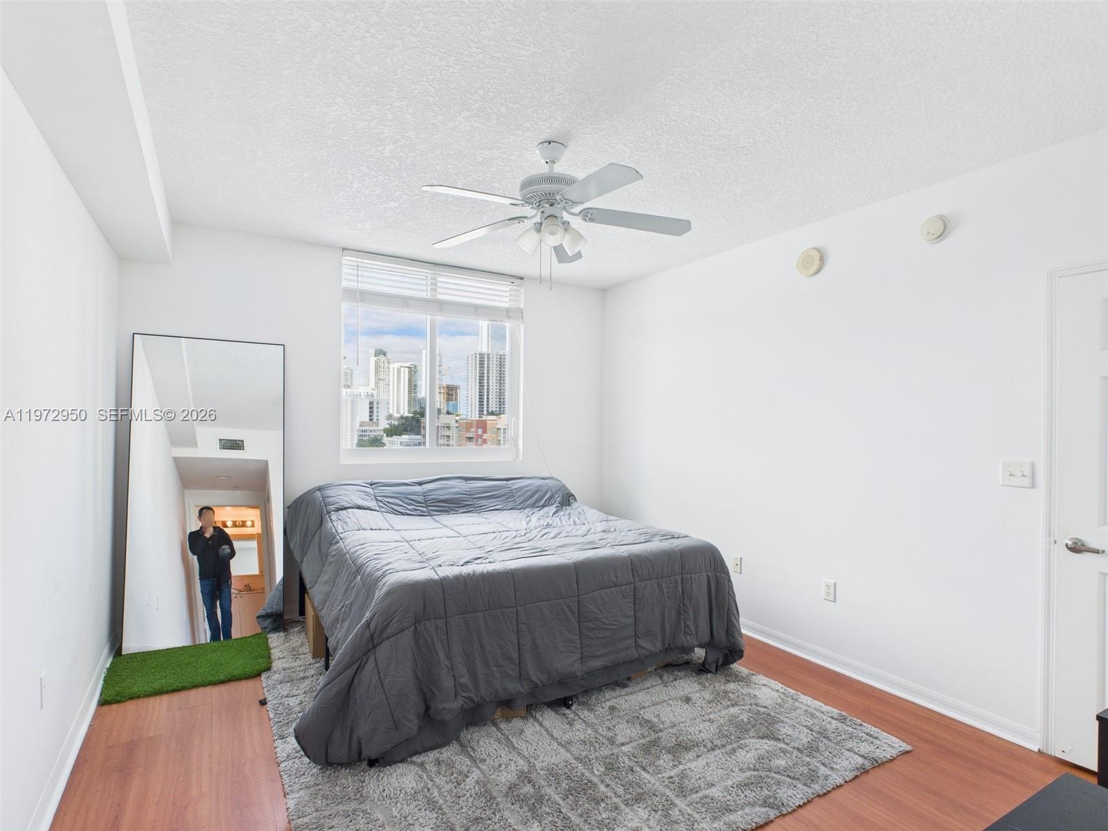 image 1800 Biscayne Plaza11