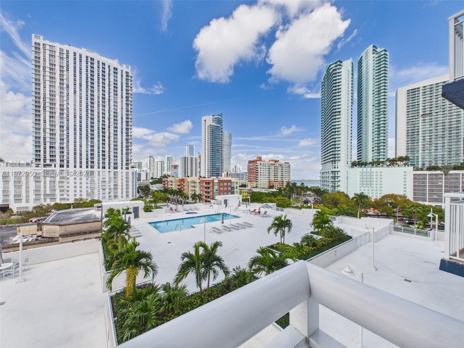 image 1800 Biscayne Plaza23