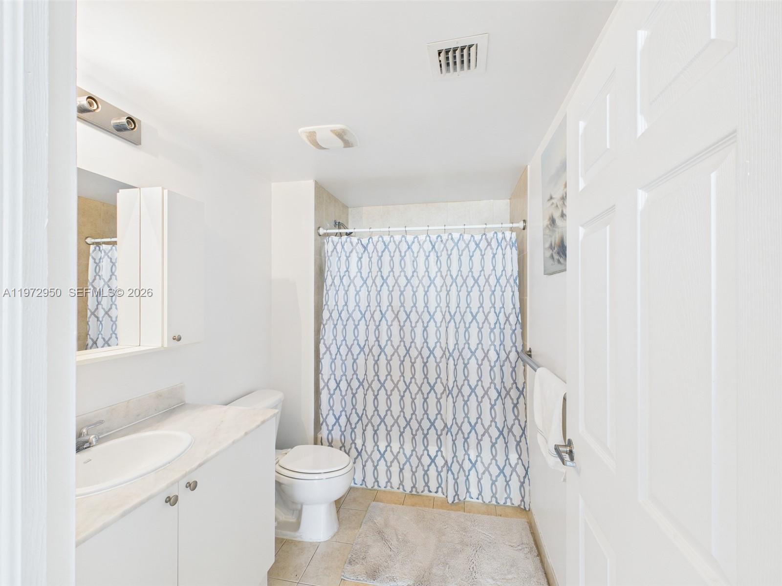 image 1800 Biscayne Plaza5