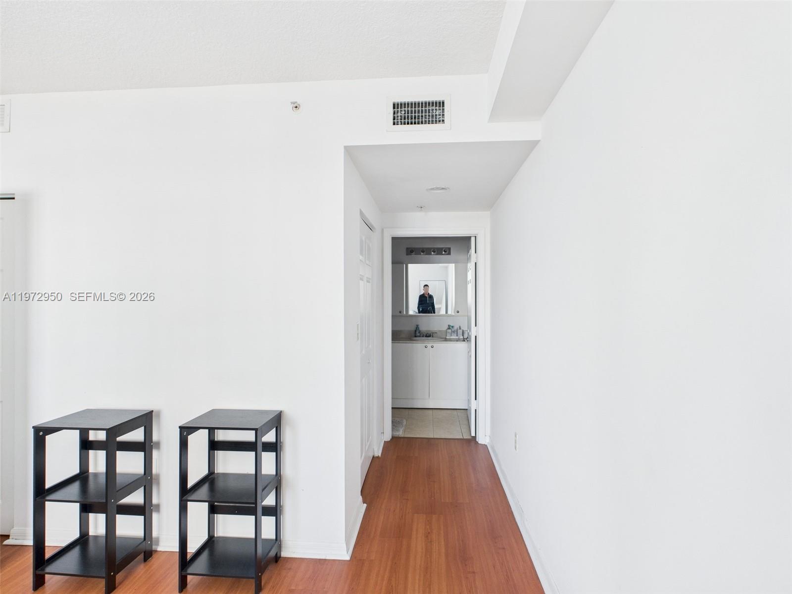 image 1800 Biscayne Plaza8