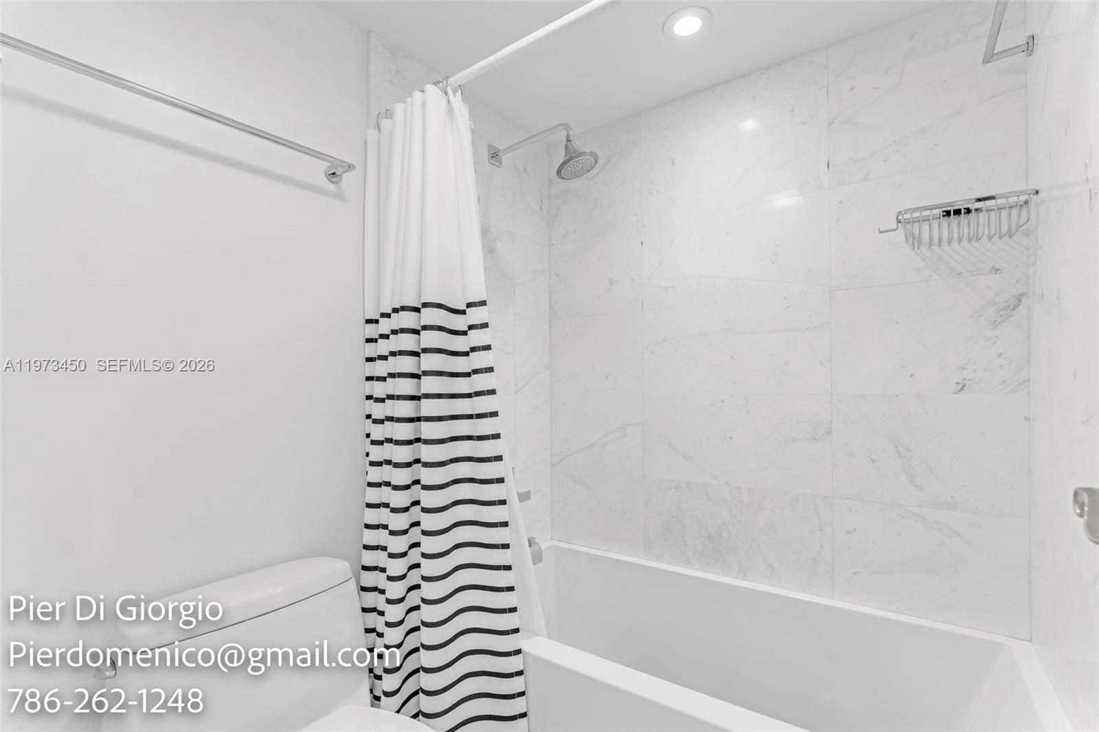 100 Bayview Dr #2007 Sunny Isles Beach, FL 33160