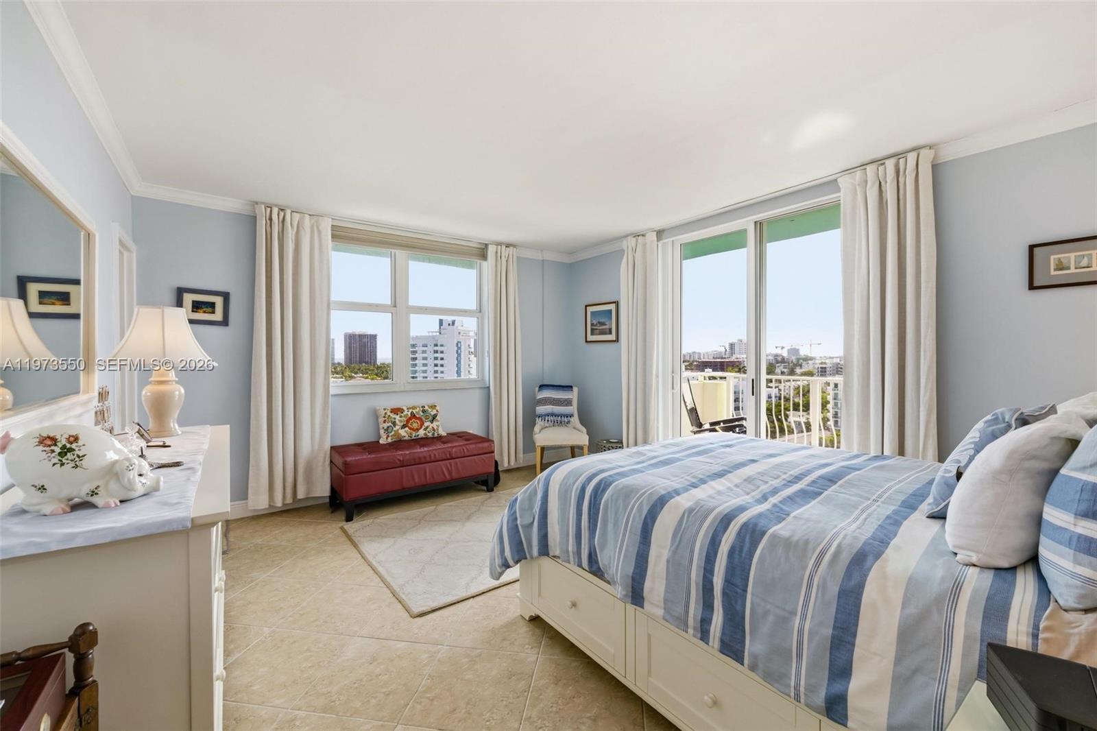 10350 W Bay Hbr Dr #PH-H Bay Harbor Islands, FL 33154