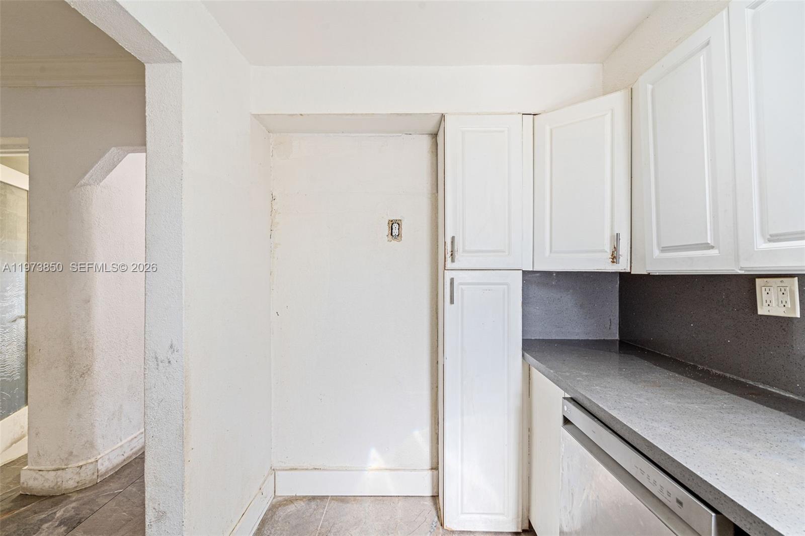 2220 SW 16th Ter Miami, FL 33145