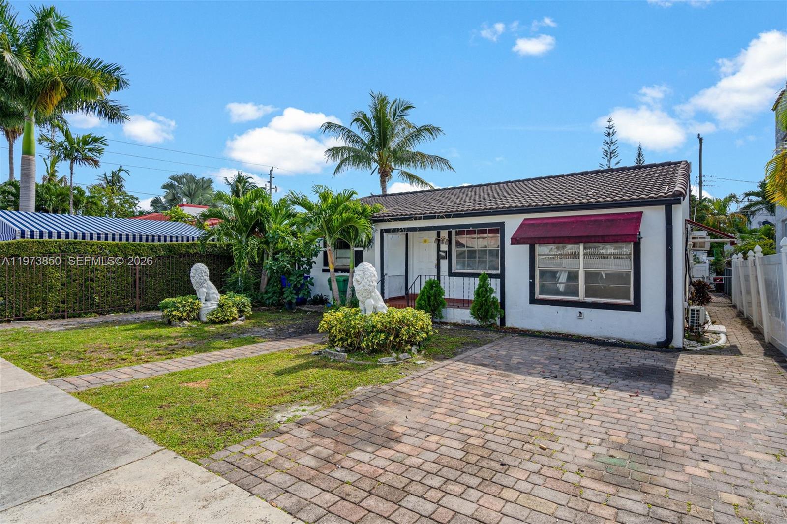 2220 SW 16th Ter Miami, FL 33145