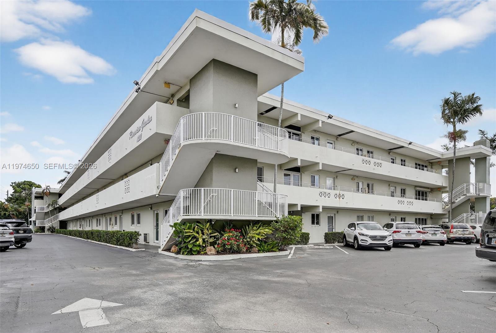 1000 SE 4th St #225 Fort Lauderdale, FL 33301