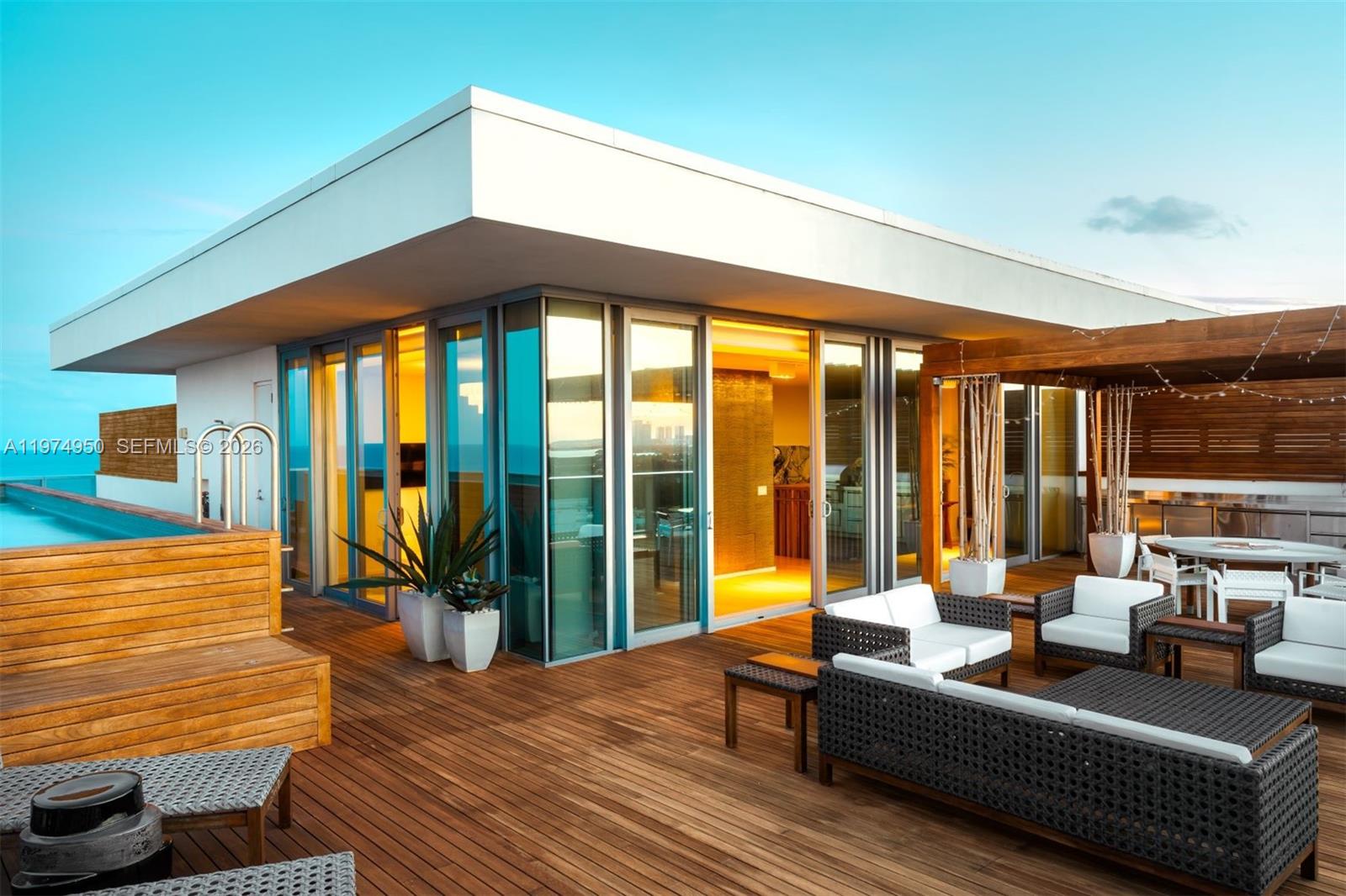 2901 E Collins Ave #1602 Miami Beach, FL 33140