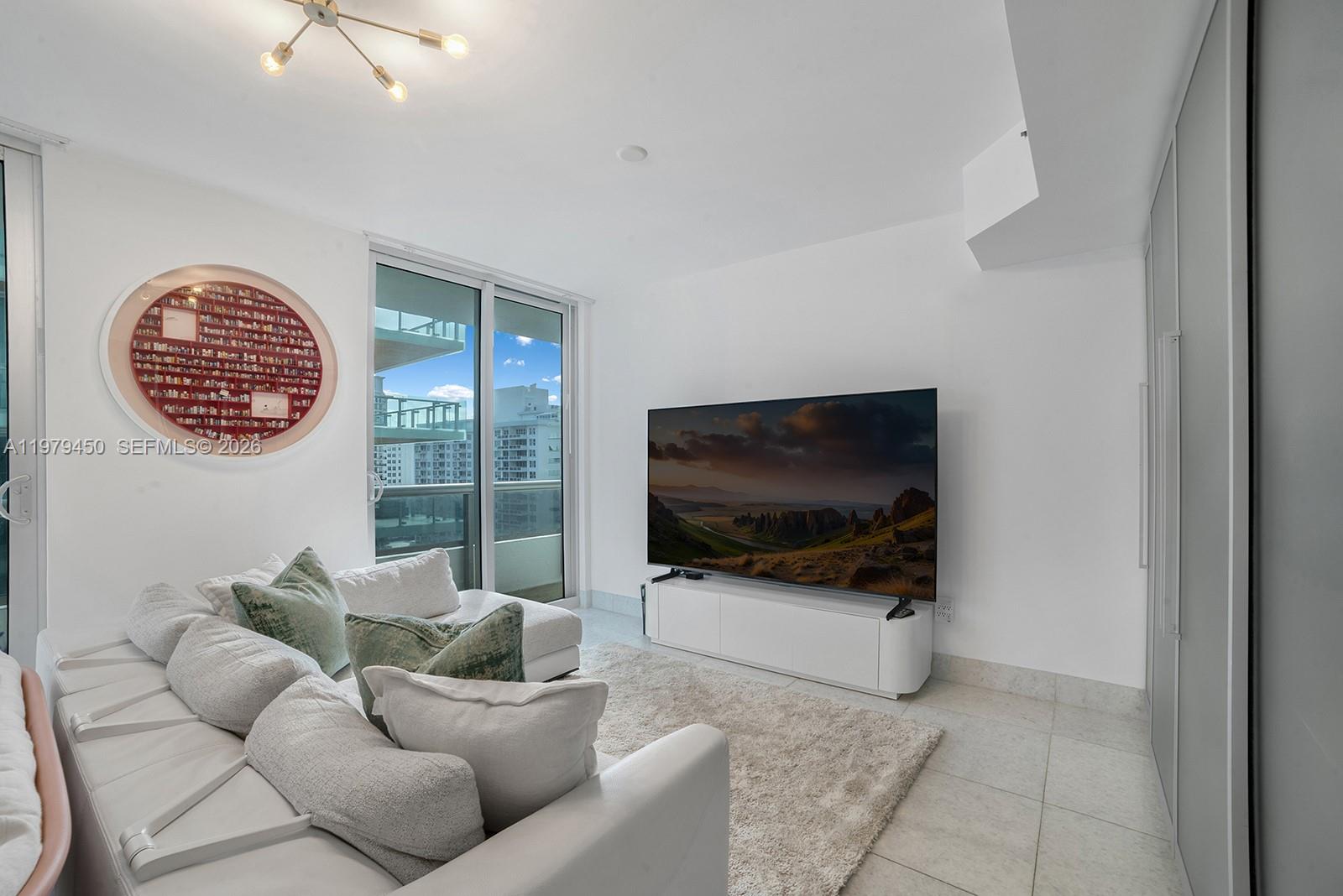 5801 Collins Ave #1200 Miami Beach, FL 33140