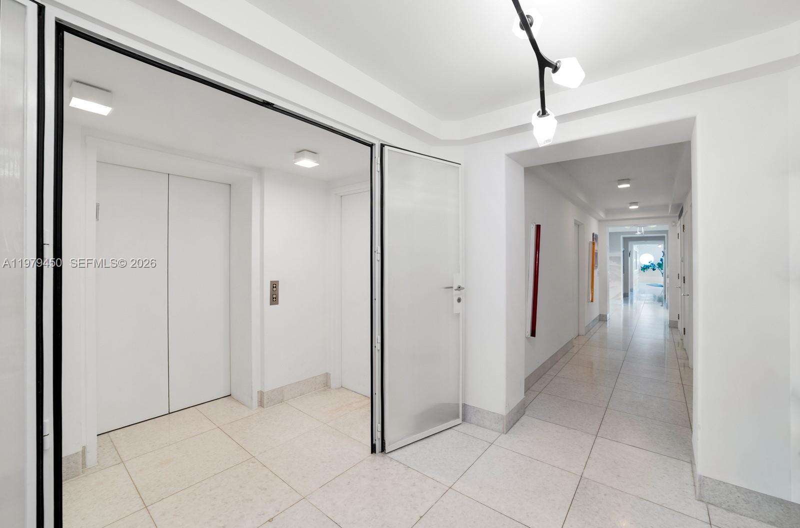 5801 Collins Ave #1200 Miami Beach, FL 33140