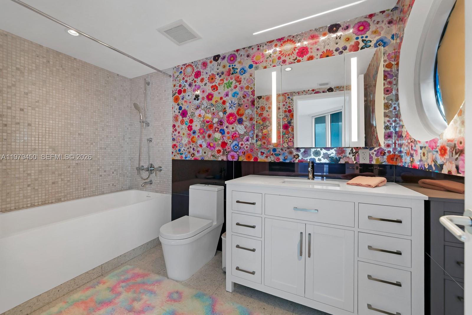 5801 Collins Ave #1200 Miami Beach, FL 33140