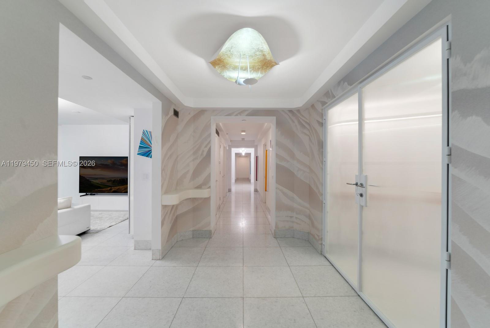 5801 Collins Ave #1200 Miami Beach, FL 33140