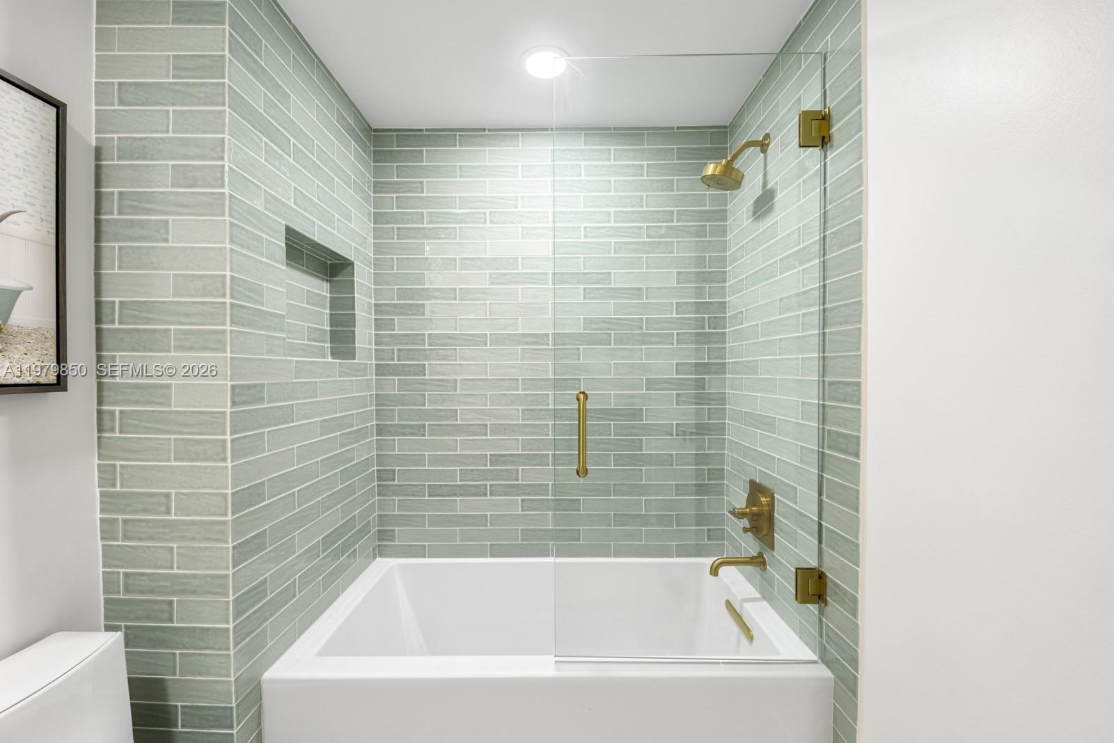 Undisclosed Address Fort Lauderdale, FL 33308