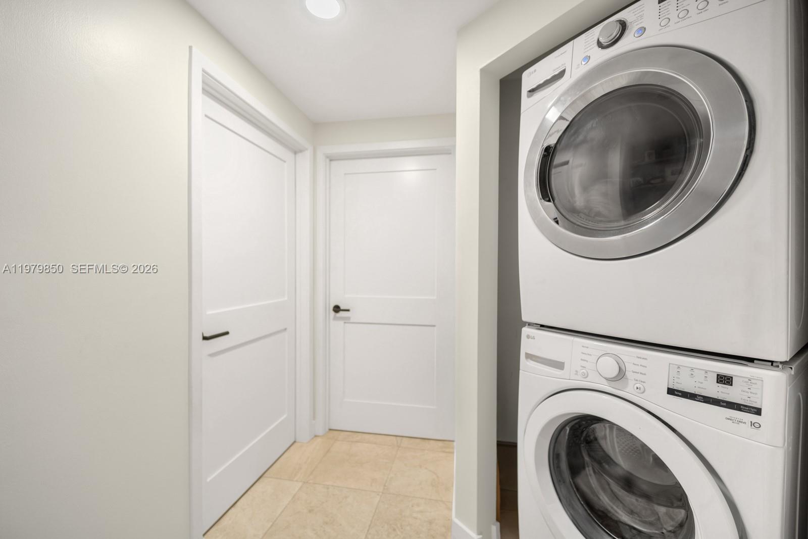 Undisclosed Address Fort Lauderdale, FL 33308