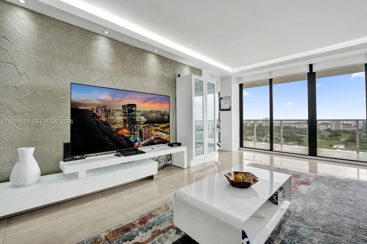 image Hamptons West11