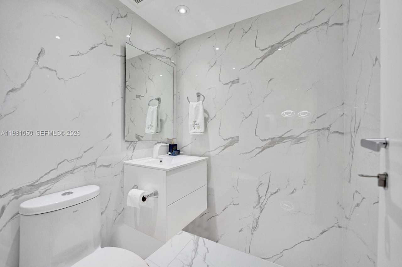 image Hamptons West17