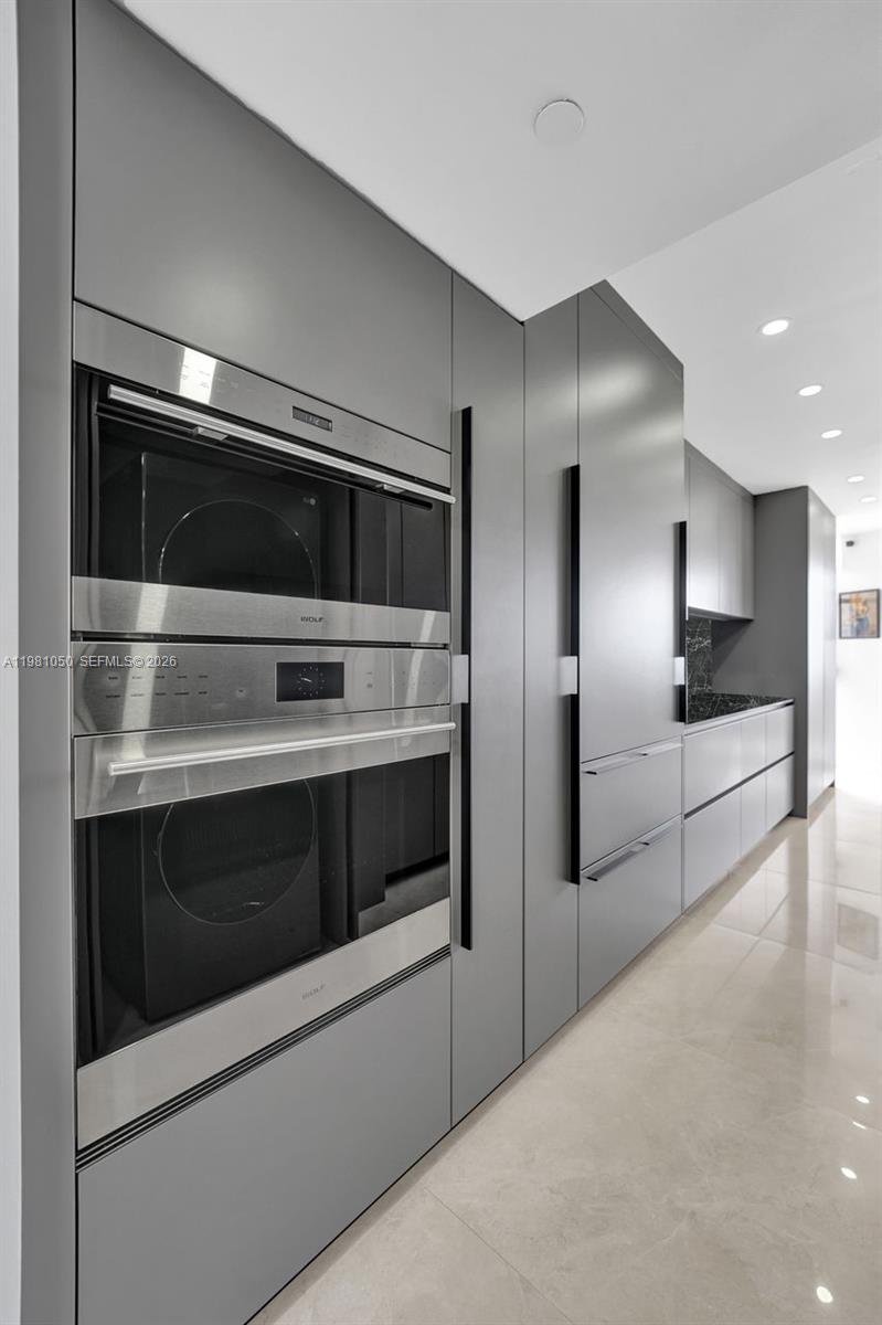 image Hamptons West30