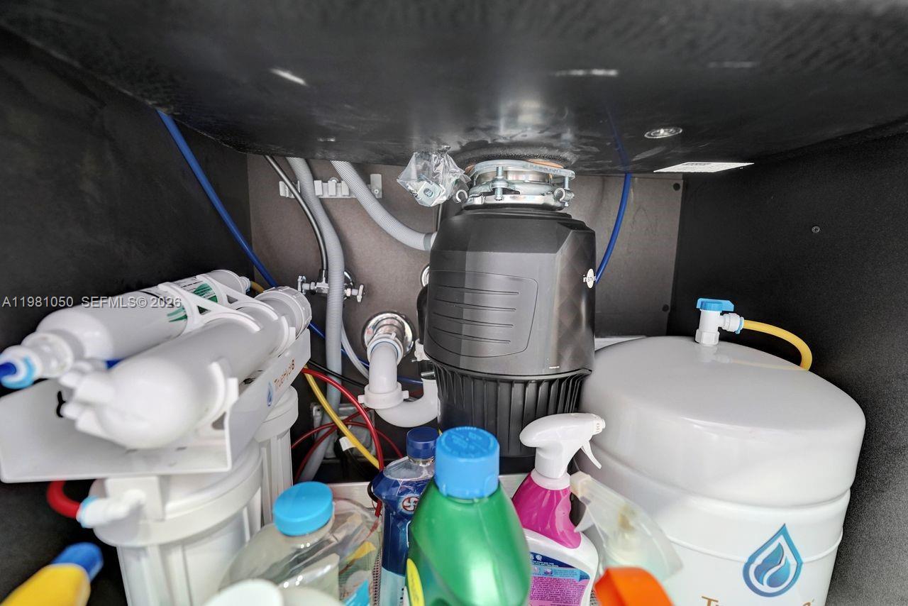 image Hamptons West36