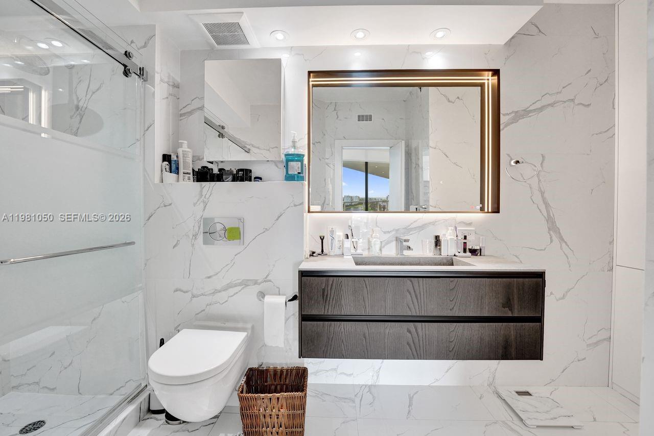 image Hamptons West44