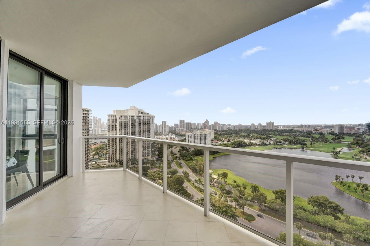 image Hamptons West4