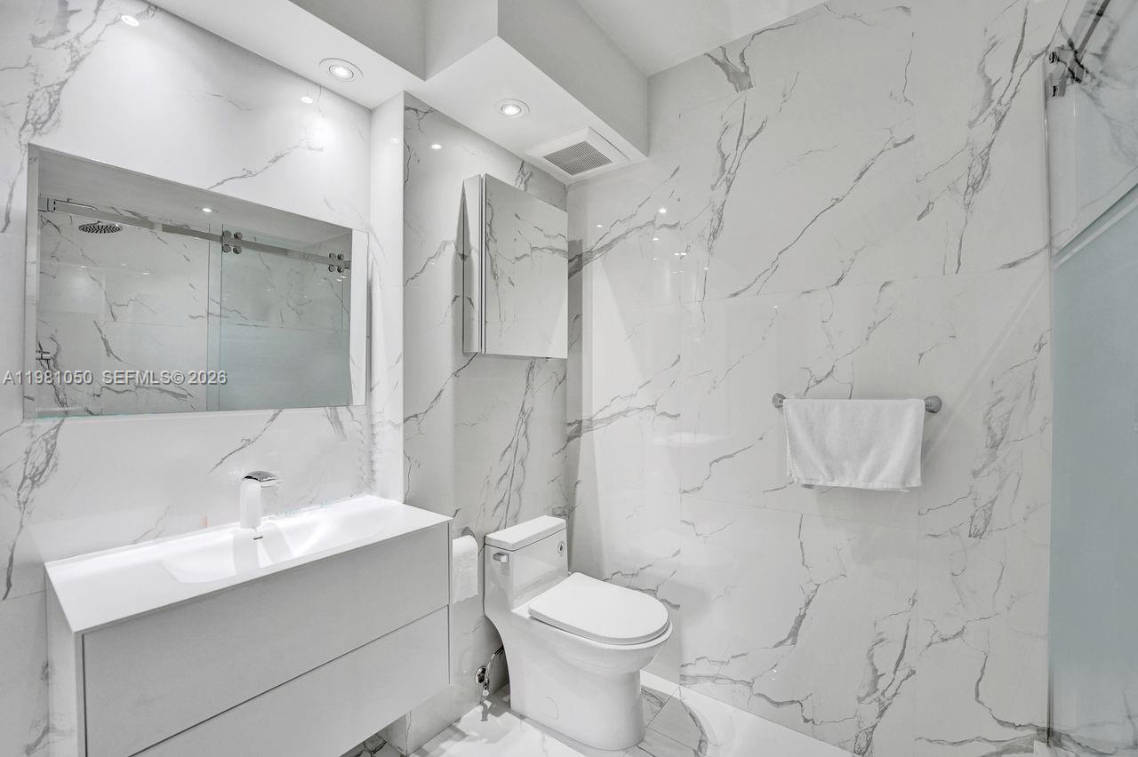 image Hamptons West55