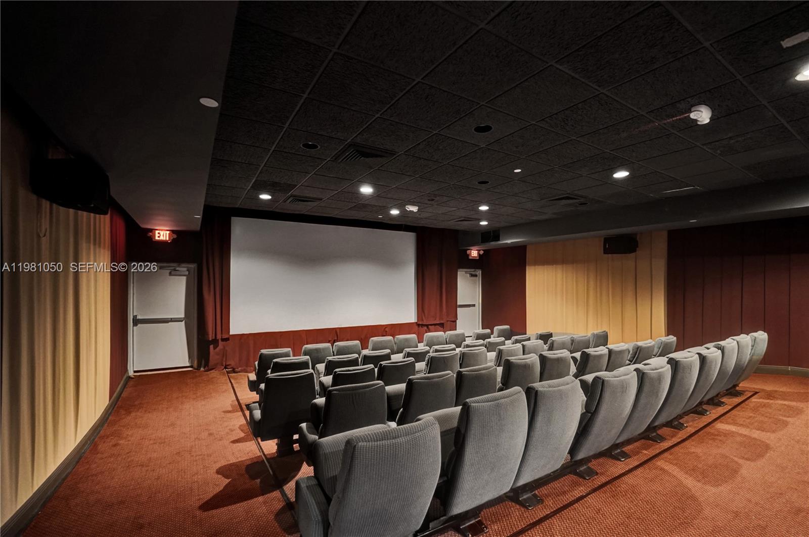 image Hamptons West77