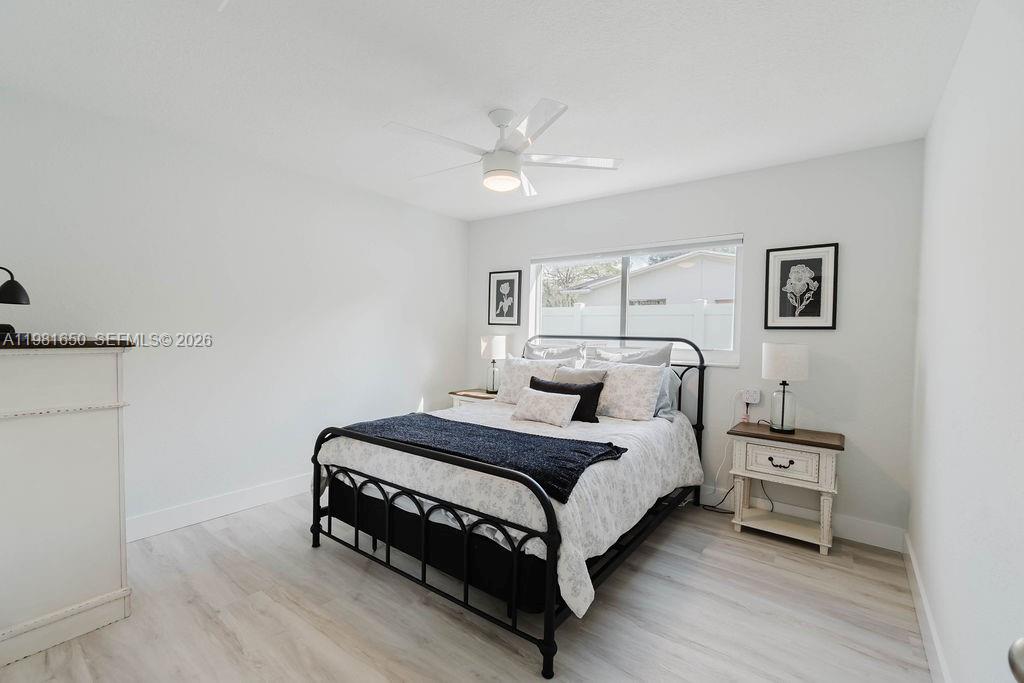 1710 NW 106th Ter Pembroke Pines, FL 33026