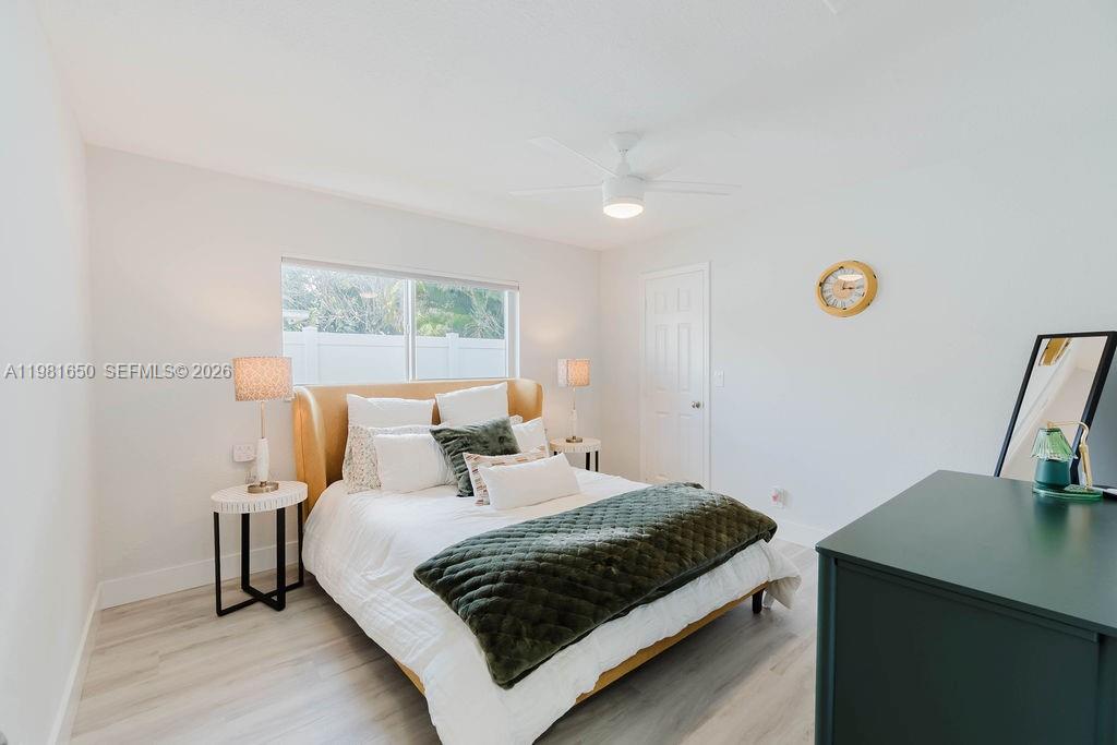 1710 NW 106th Ter Pembroke Pines, FL 33026