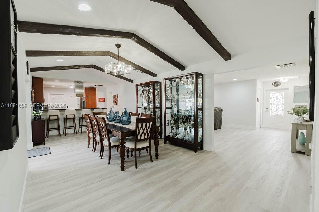 1710 NW 106th Ter Pembroke Pines, FL 33026