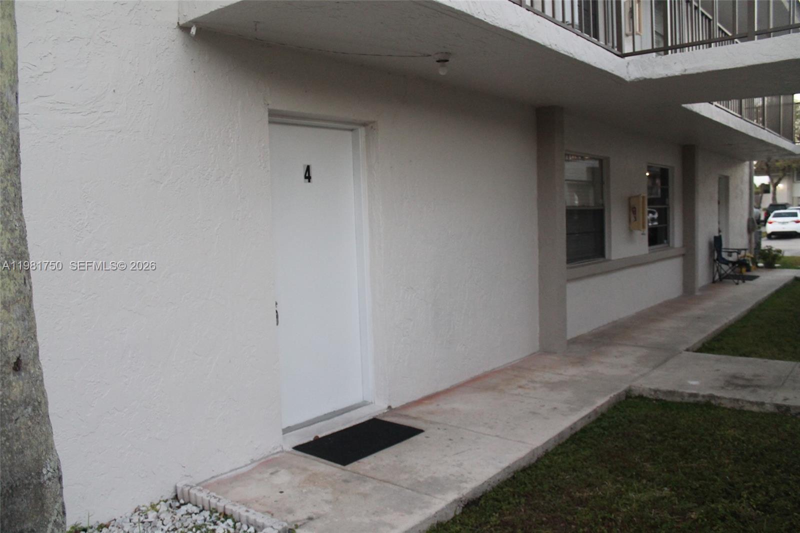 6851 SW 129th Ave #4