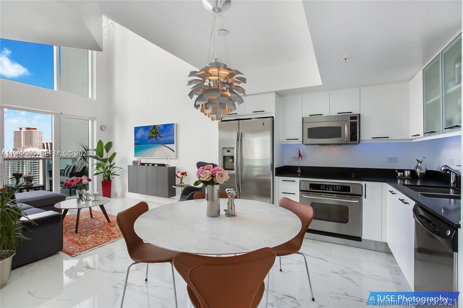 41 SE 5th St #2109 Miami, FL 33131