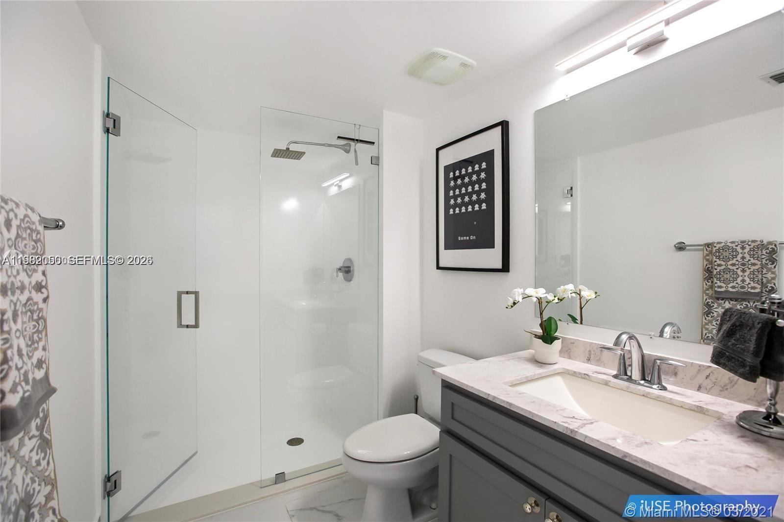 41 SE 5th St #2109 Miami, FL 33131