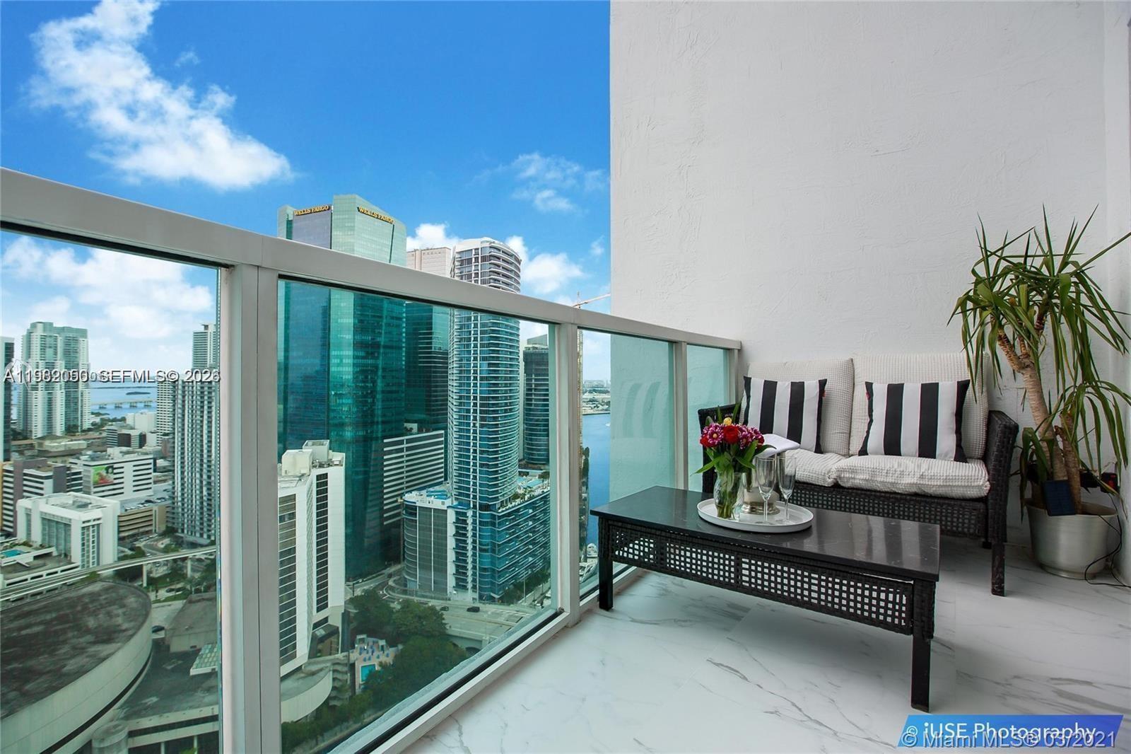 41 SE 5th St #2109 Miami, FL 33131