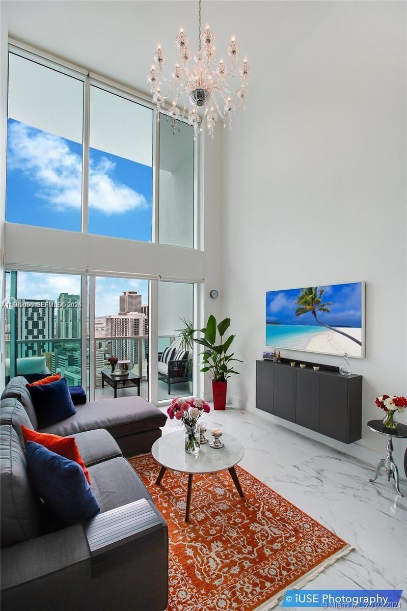 41 SE 5th St #2109 Miami, FL 33131