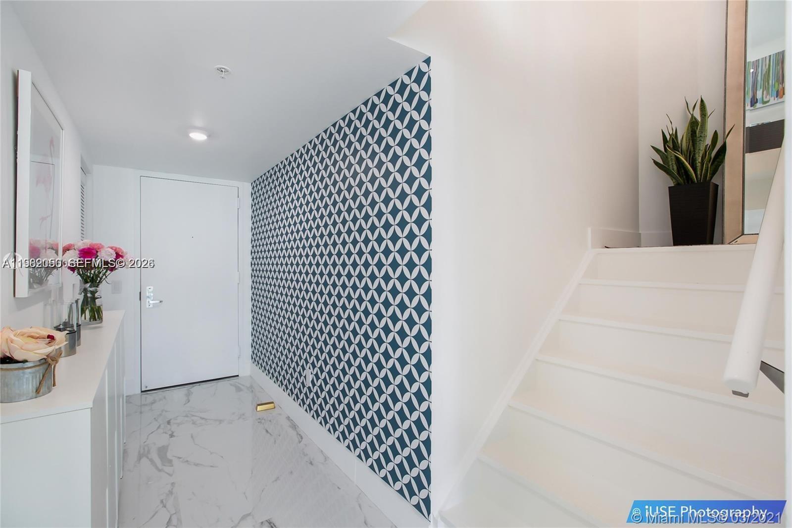 41 SE 5th St #2109 Miami, FL 33131