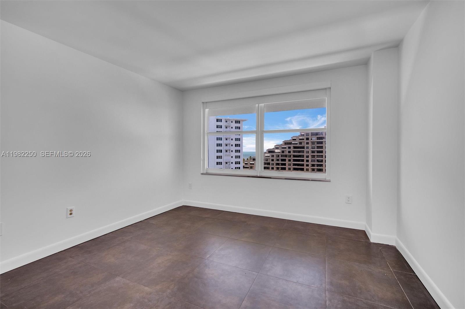 199 Ocean Ln Dr #1009 Key Biscayne, FL 33149