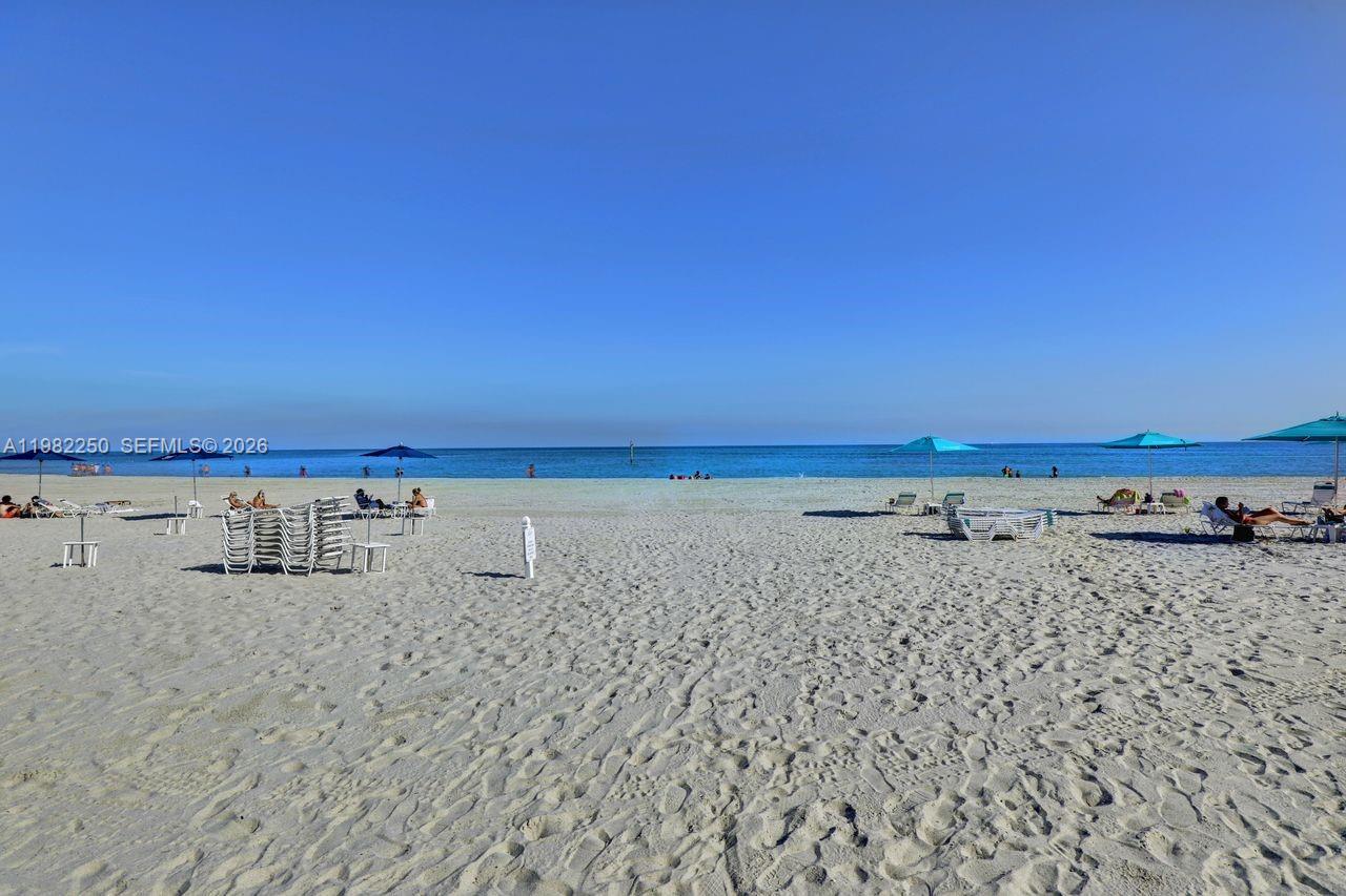 199 Ocean Ln Dr #1009 Key Biscayne, FL 33149