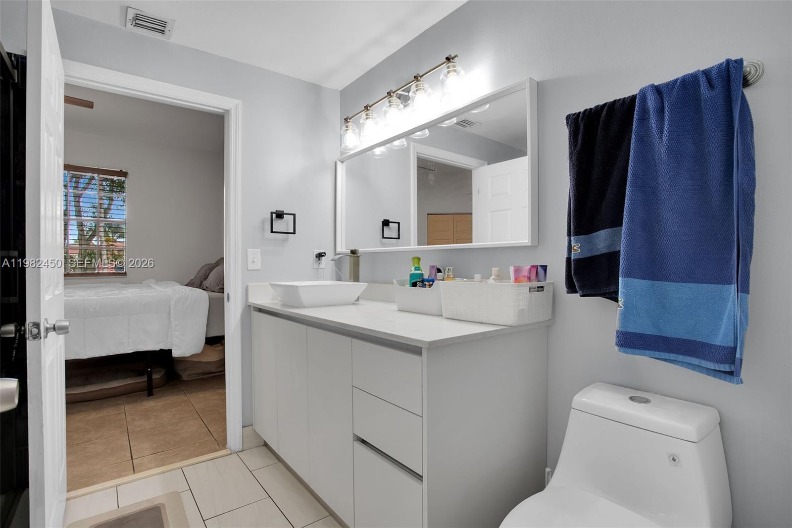 850 Sorrento Dr Weston, FL 33326